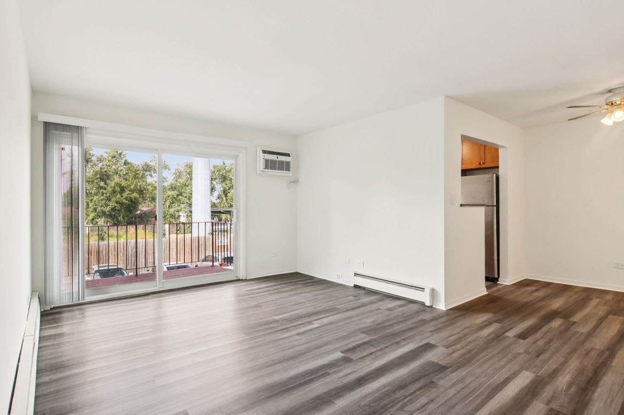 Georgian Court Apartments - Photo 2 of 50