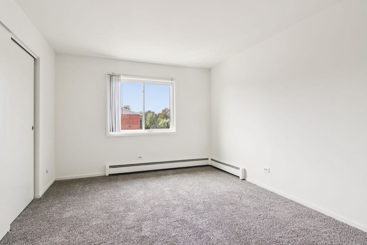 Georgian Court Apartments - Photo 7 of 15