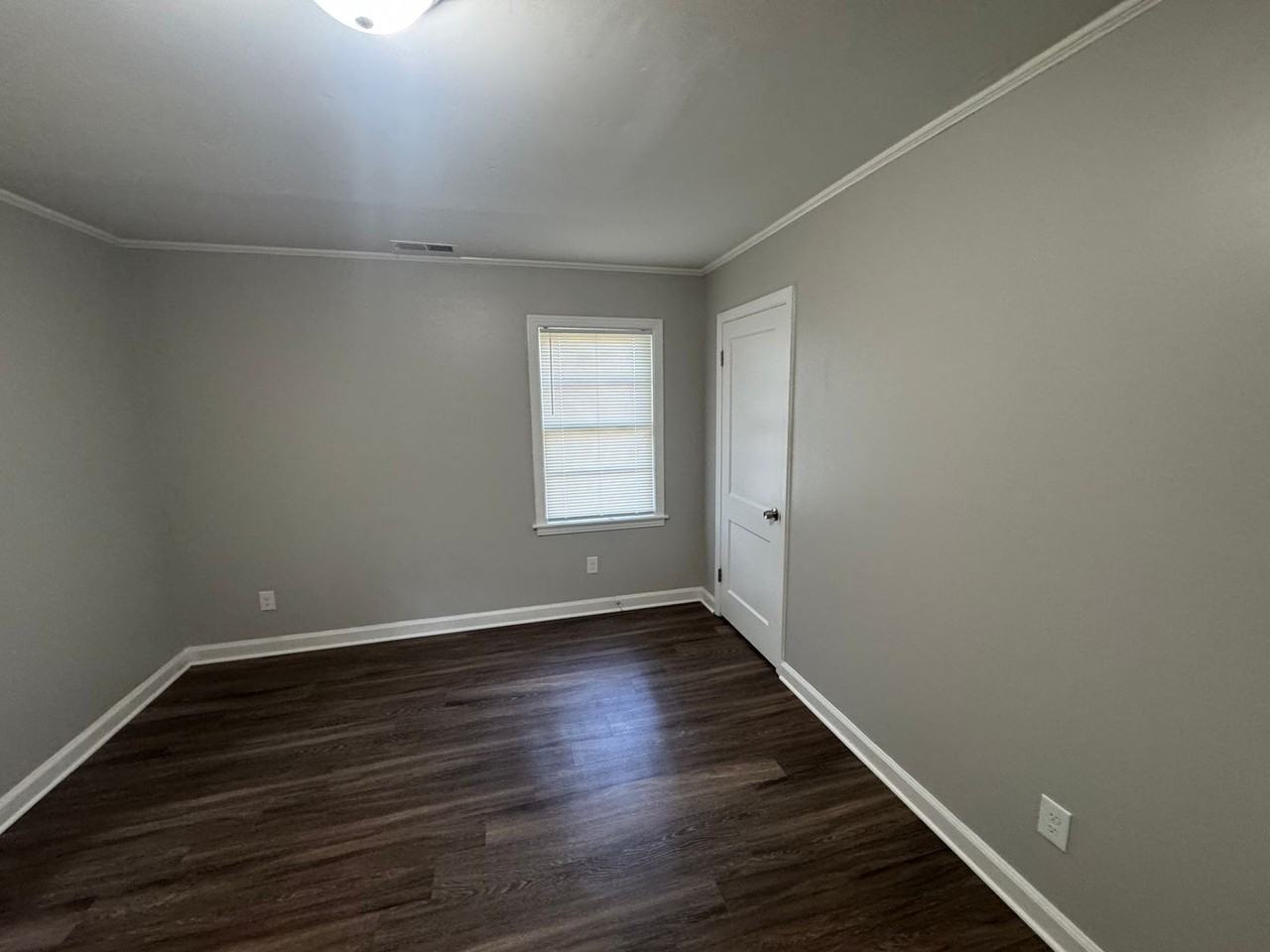 280 Ivan Rd - Photo 7 of 8