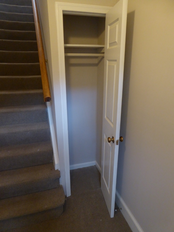 2115 Newport Place NW - Photo 4 of 32