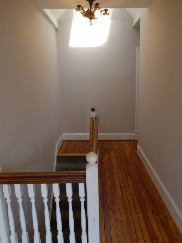 2115 Newport Place NW - Photo 5 of 32