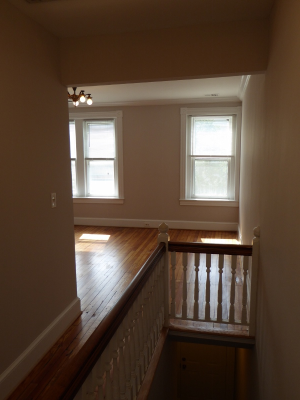 2115 Newport Place NW - Photo 7 of 32