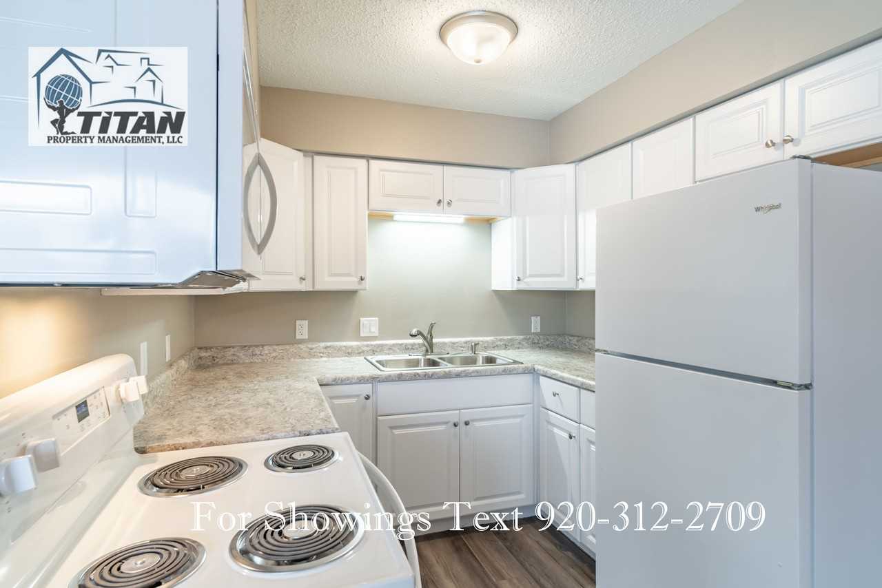 799 Hillside Terrace - Photo 5 of 20