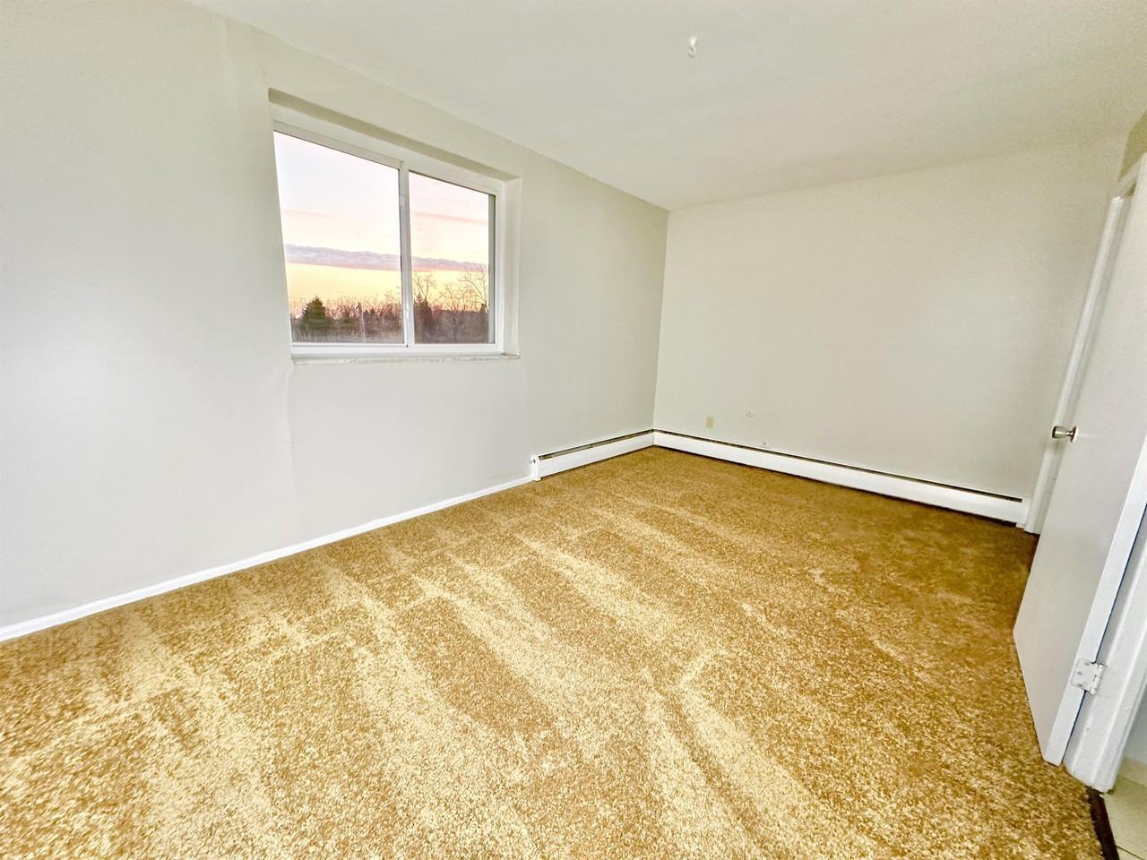 BRITTANY APTS -- 042 - Photo 5 of 16