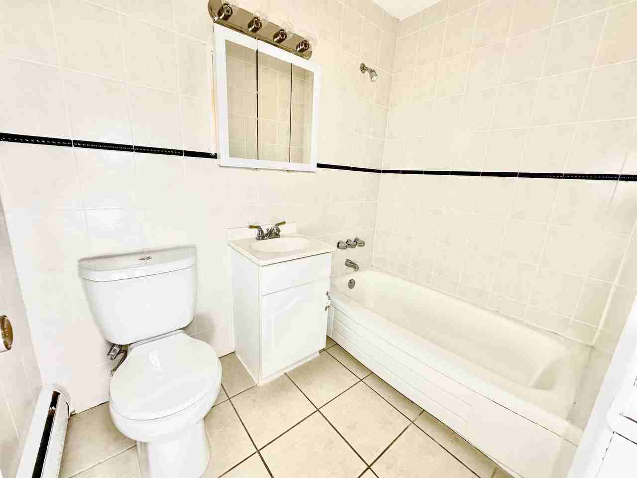 BRITTANY APTS -- 042 - Photo 6 of 16