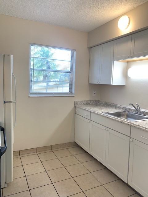 2324 Grand Ave (K&Z) - Photo 5 of 17