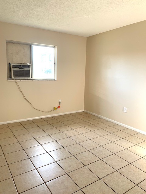 2324 Grand Ave (K&Z) - Photo 7 of 17