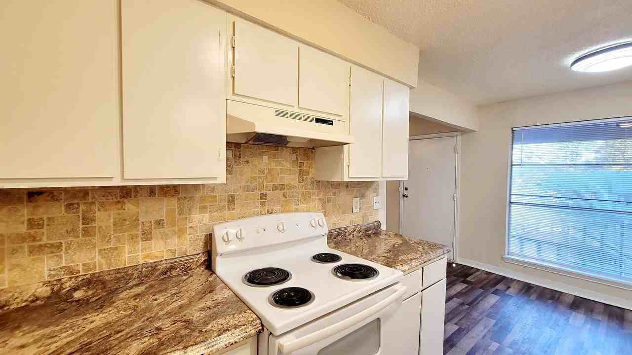 Park Circle 202 - Photo 4 of 50