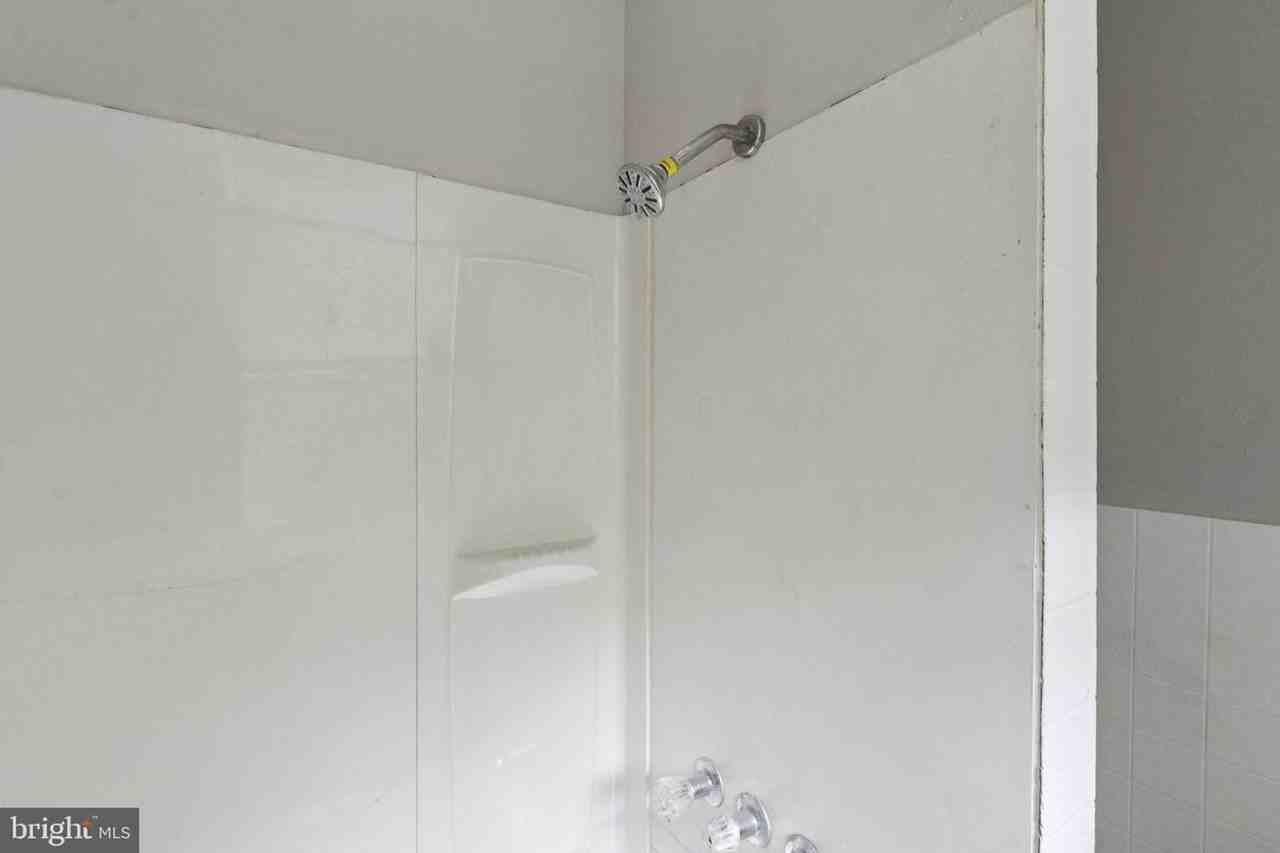 5612 Utah St - Photo 3 of 12