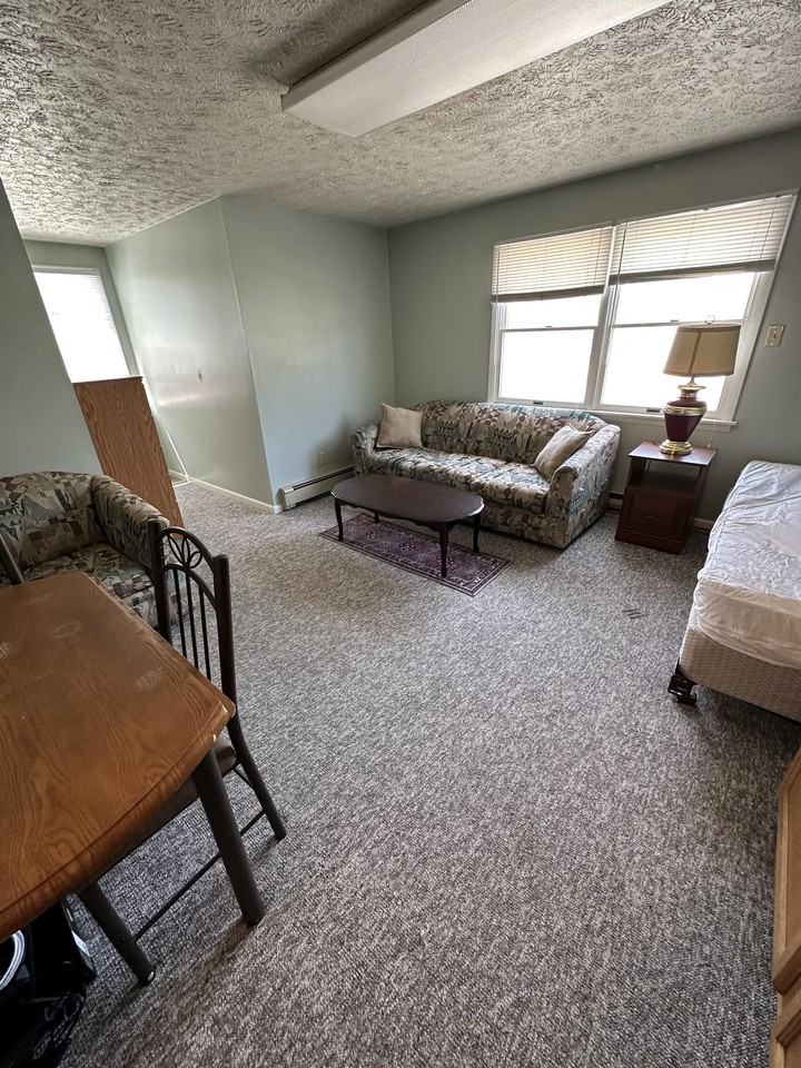 758 Locust Street - Photo 3 of 6