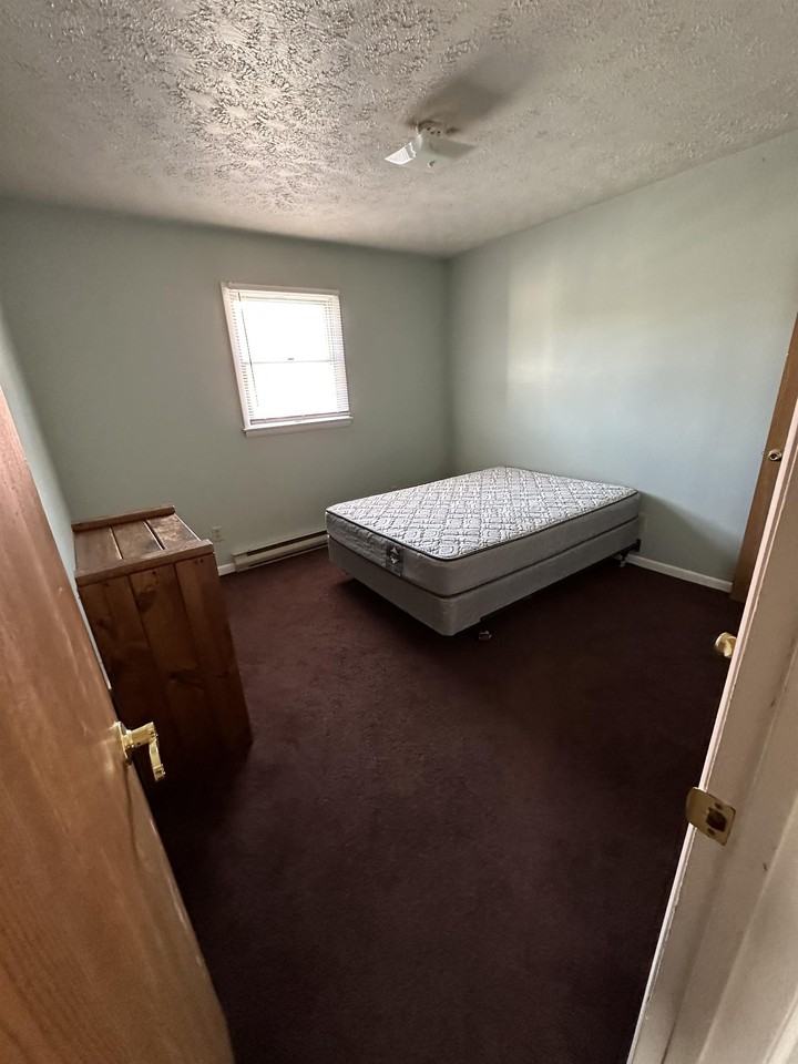 713 School Street - Photo 5 of 22