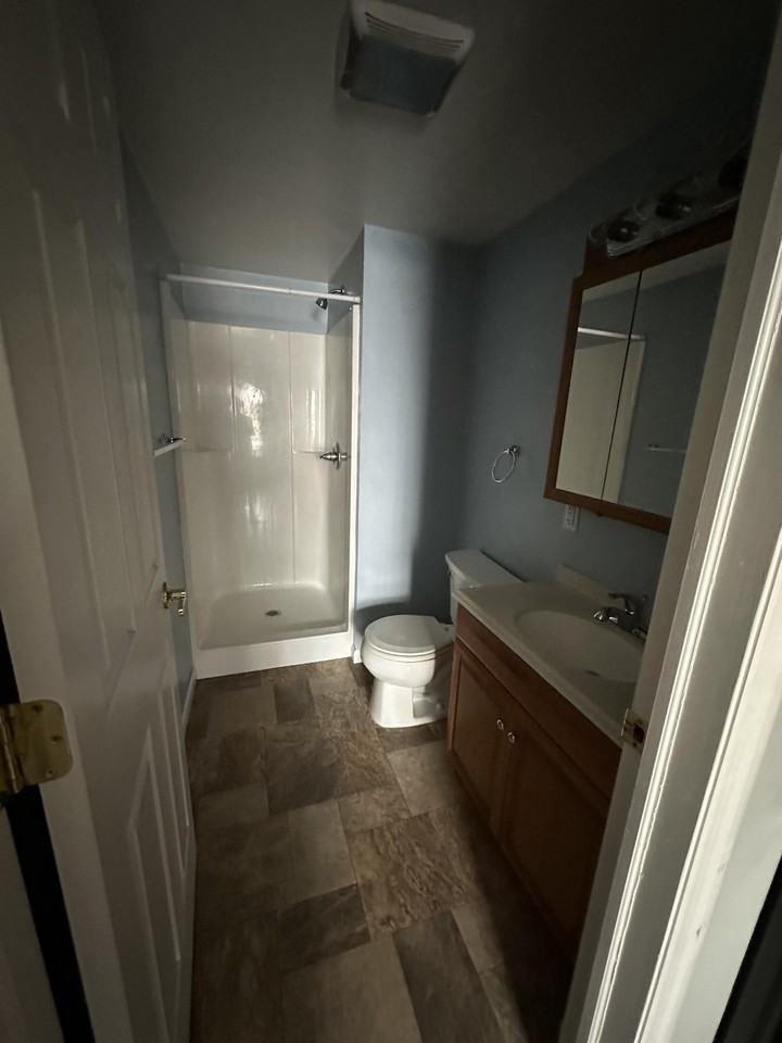 713 School Street - Photo 6 of 19