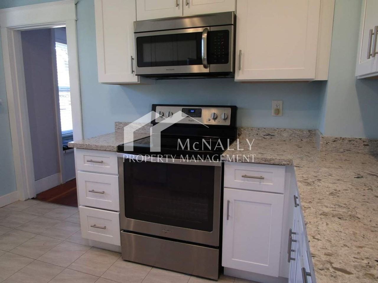 1814 N Proctor St - Photo 6 of 24