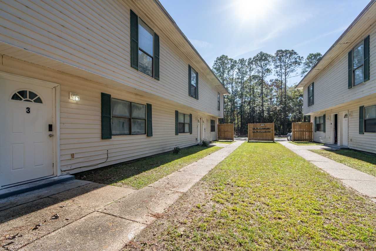 3333 12th Avenue - Photo 2 of 26