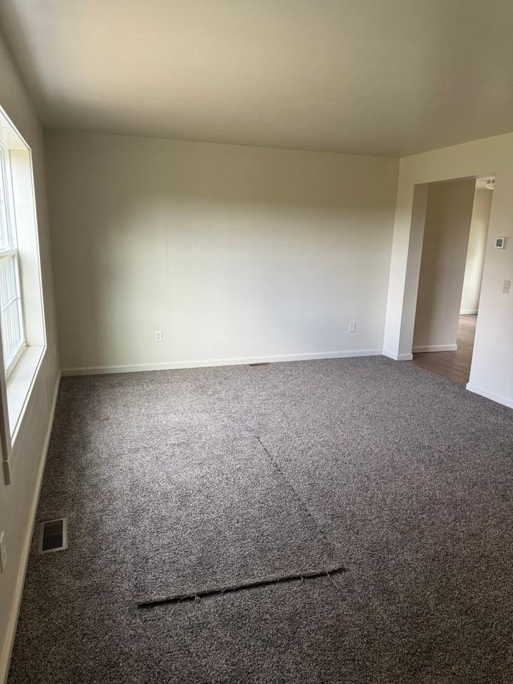 4935 Byers Road - Photo 3 of 22