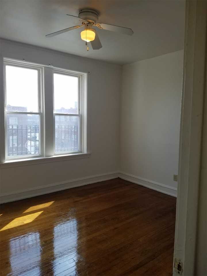 Marshfield - Photo 5 of 22