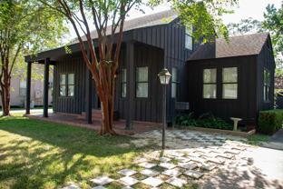 1417 Central Dr - Photo 1 of 1