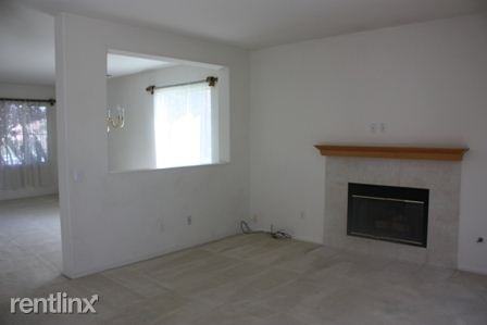 1515 Robles Dr - Photo 2 of 13