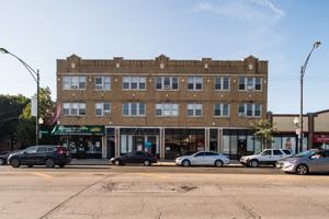 featured image of 4439 W Fullerton Ave #2