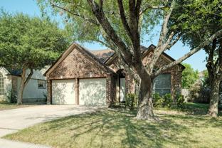 1304 Garden Path Dr - Photo 1 of 1