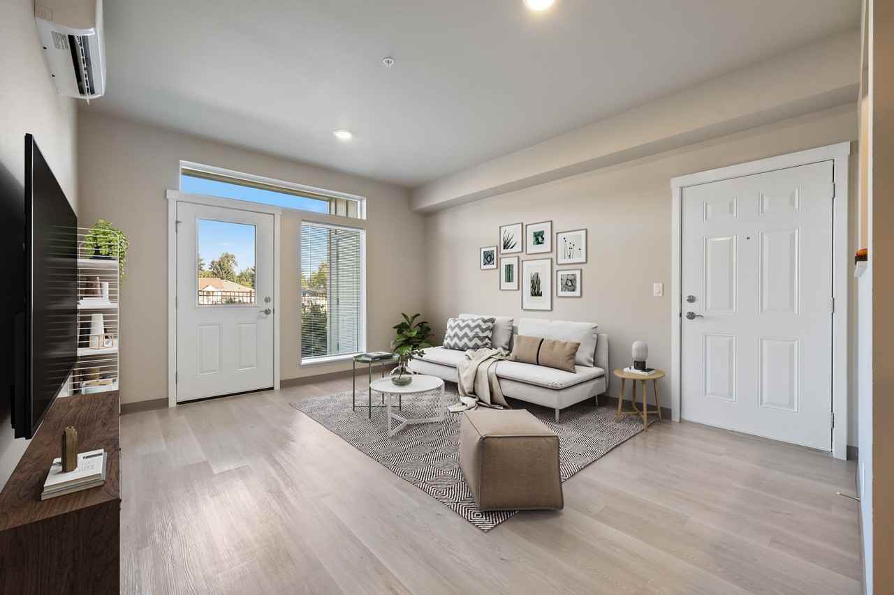 Twelve-O-Two Apartments - Photo 2 of 7