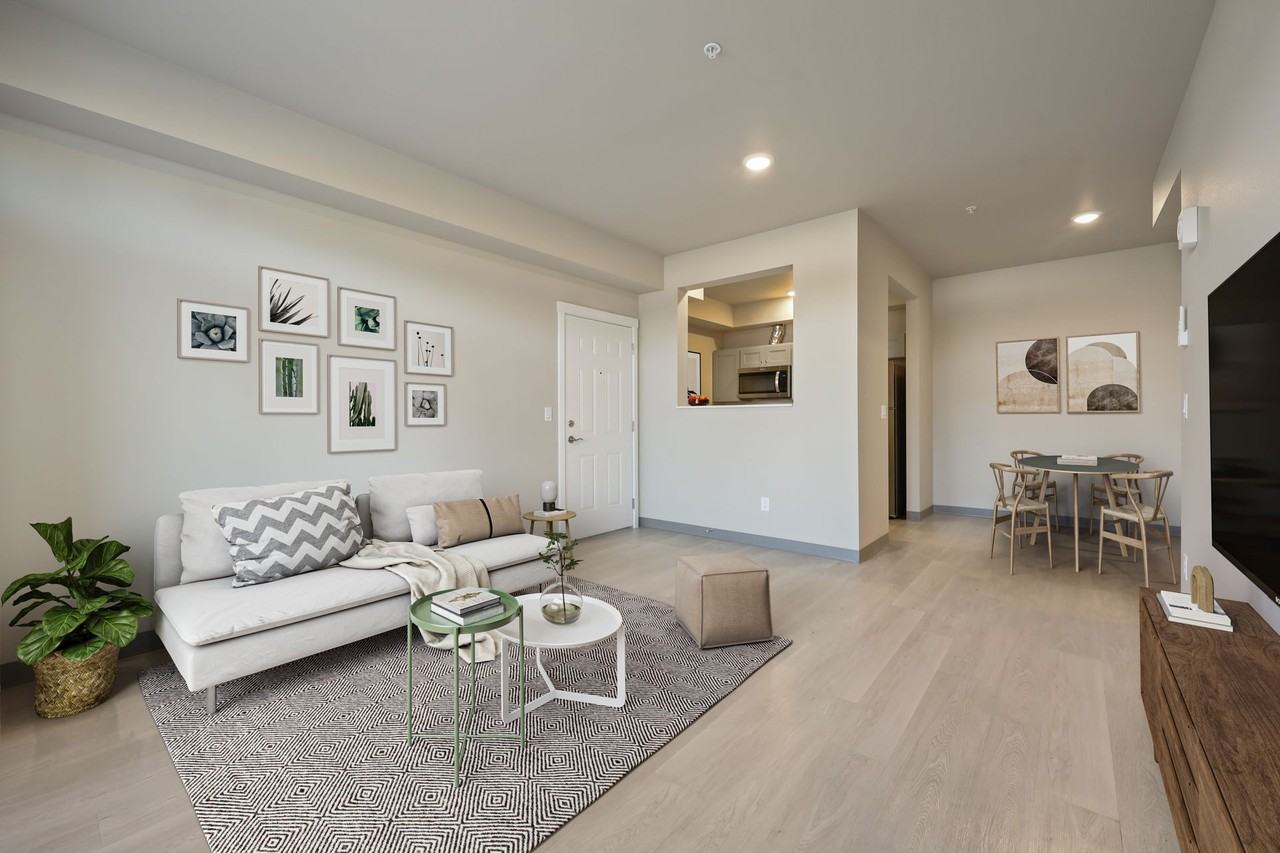 Twelve-O-Two Apartments - Photo 3 of 7