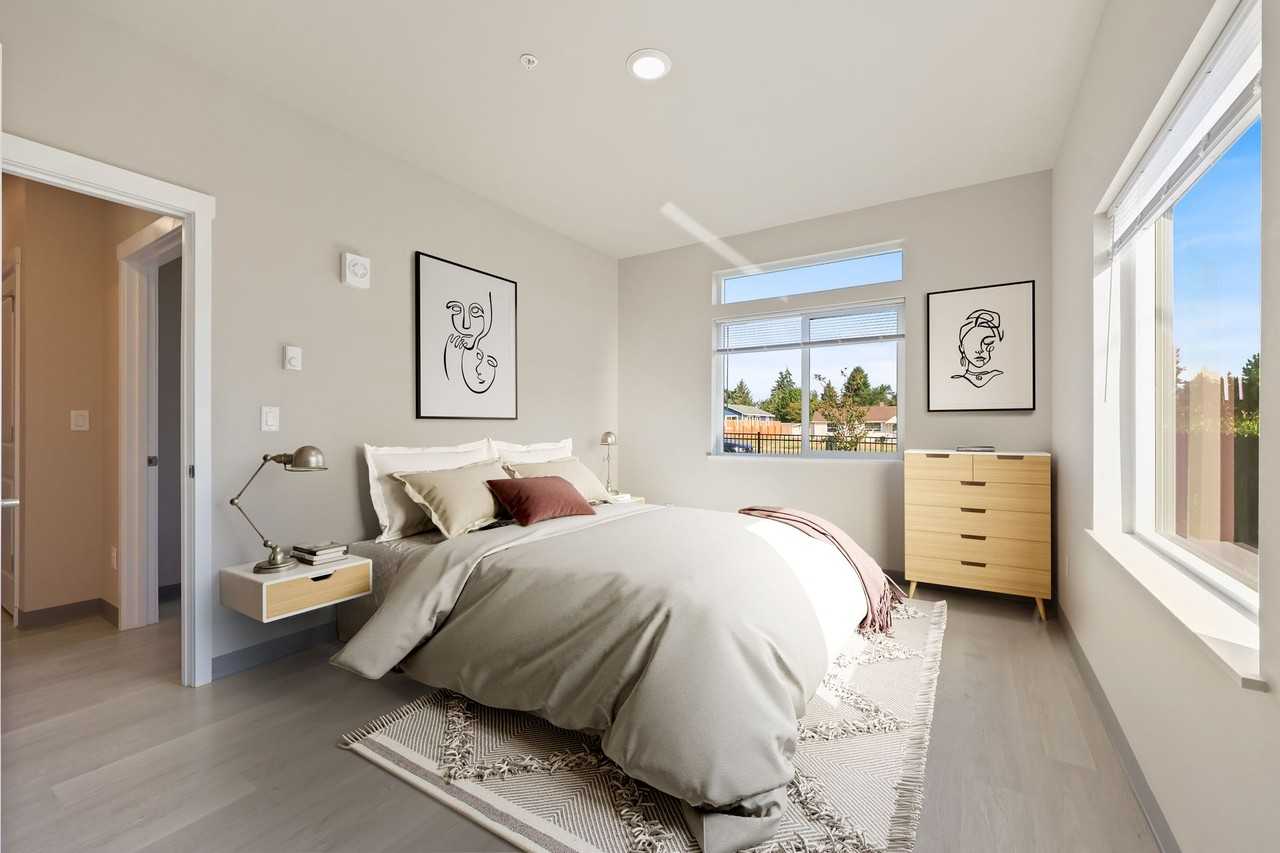 Twelve-O-Two Apartments - Photo 5 of 7