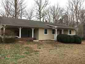 5916 Tucker Ln - Photo 1 of 1
