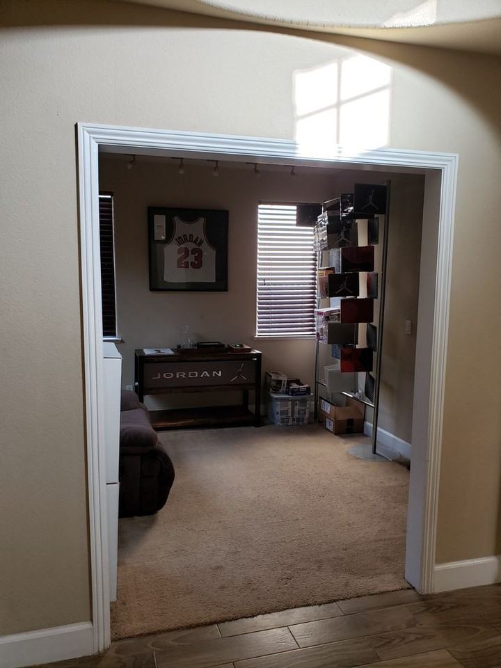 5611 John Runge St - Photo 3 of 23