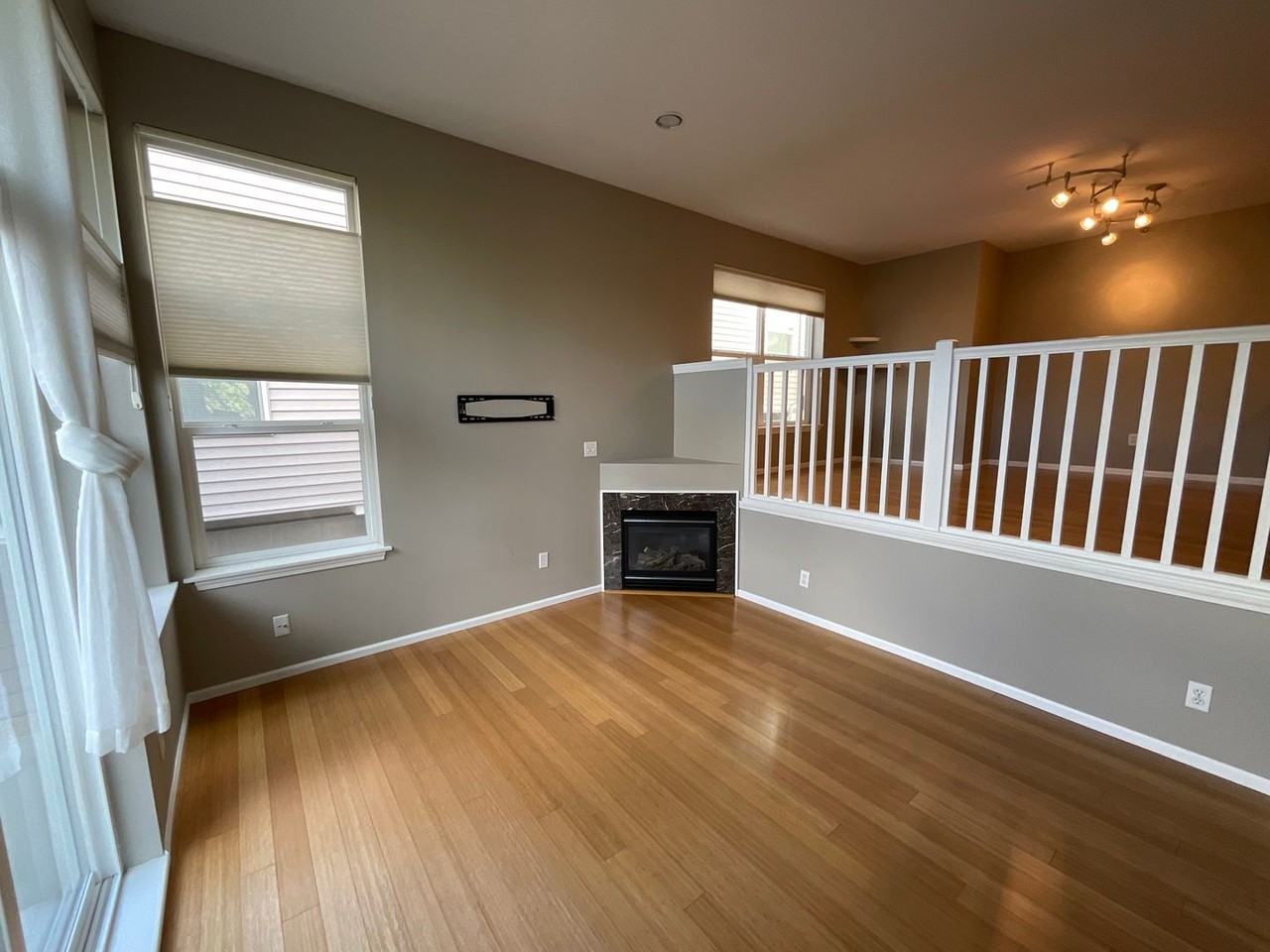 3615 Gilman Ave W - Photo 6 of 21