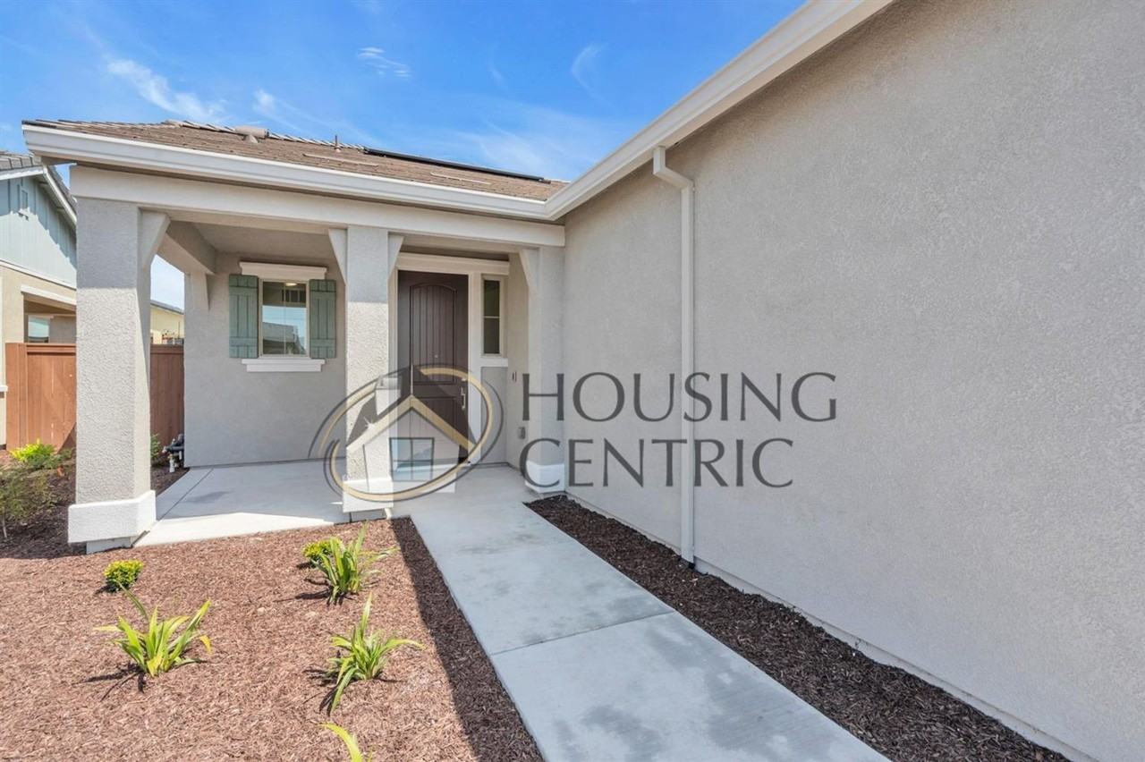 4031 Corralitas Ln - Photo 7 of 48