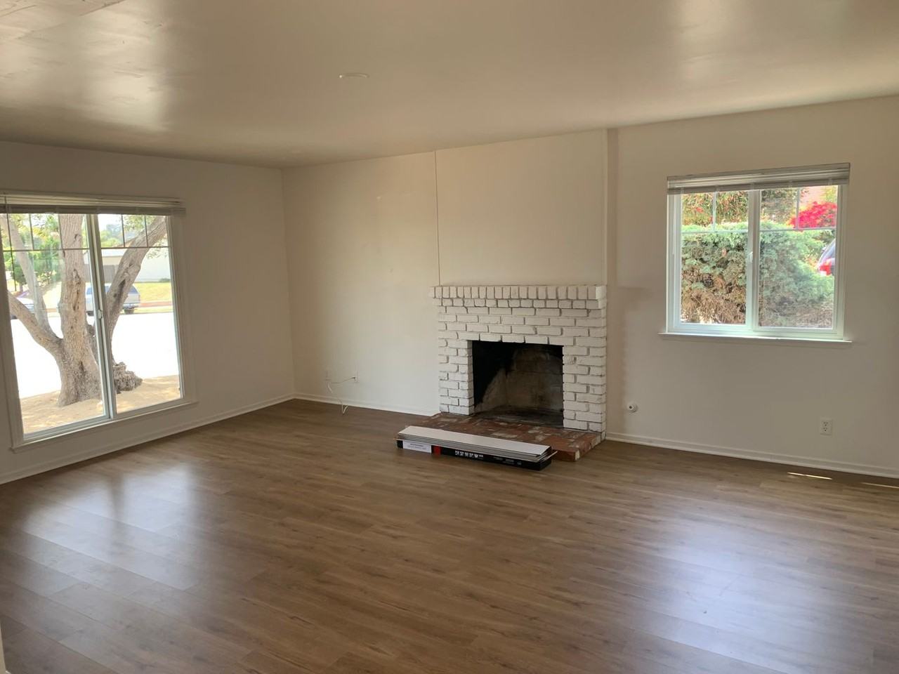 208 Daytona Dr - Photo 3 of 11