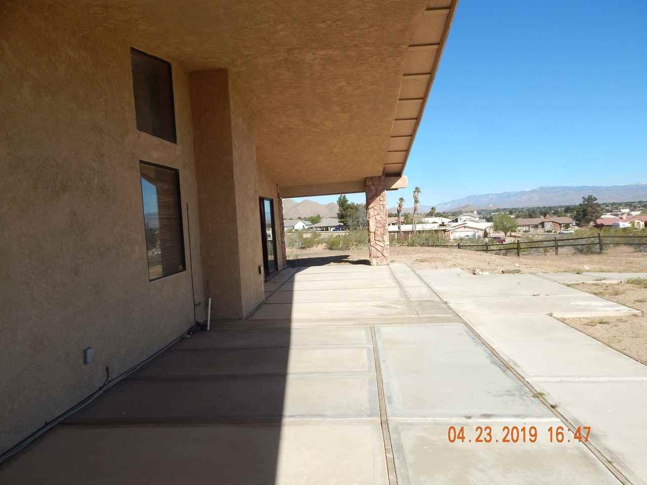 16382 Kamana Ct - Photo 2 of 17