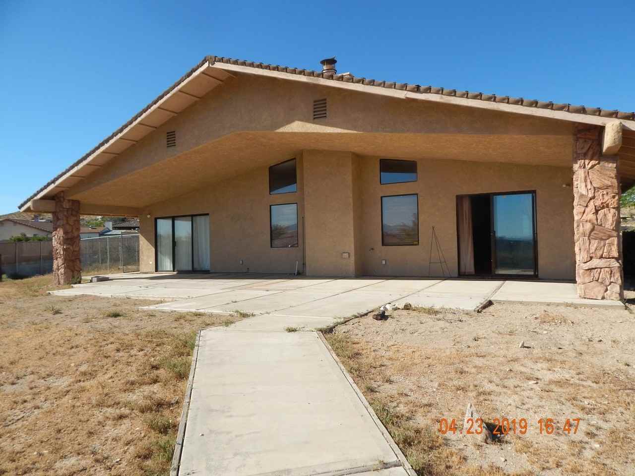 16382 Kamana Ct - Photo 3 of 17