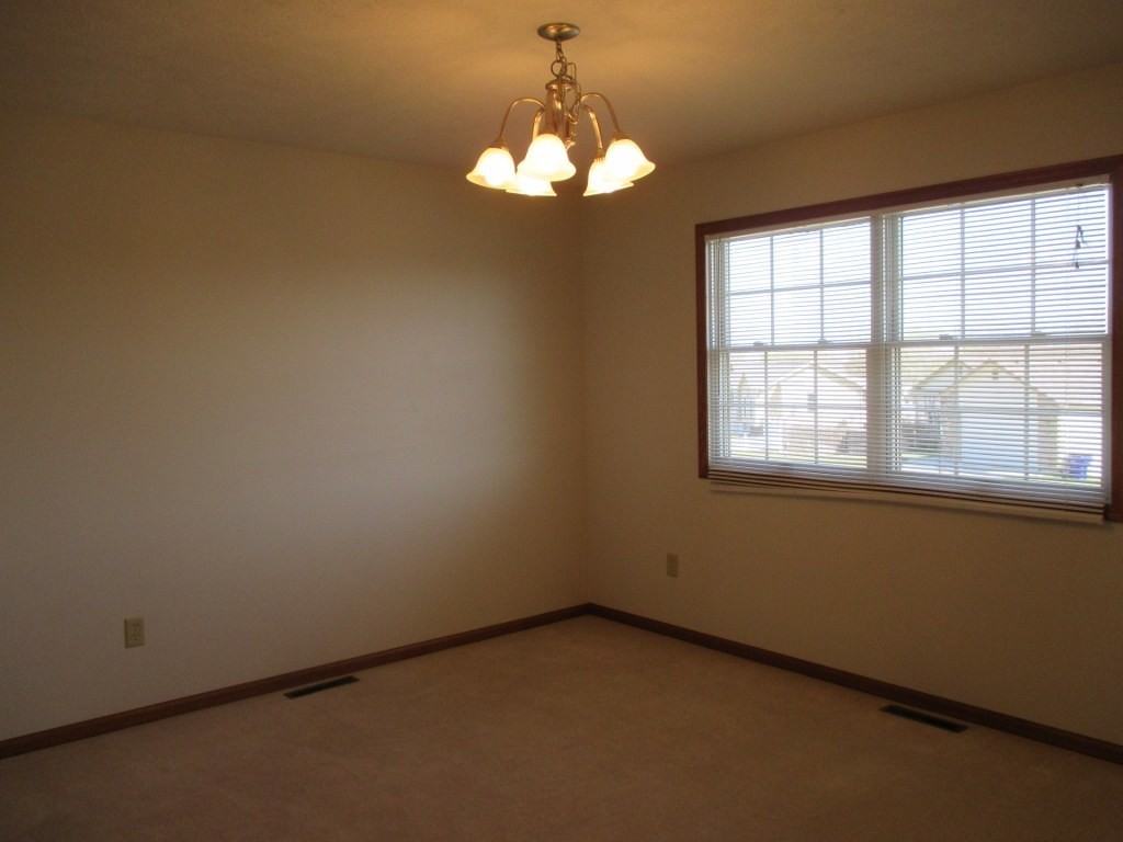 626 Tall Grass Dr - Photo 4 of 24