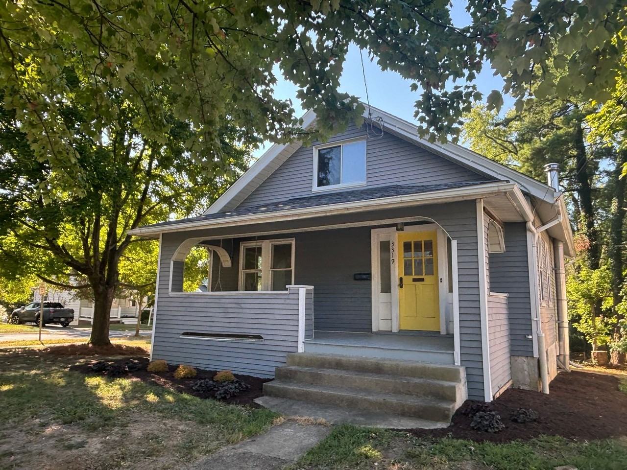 3319 E Woodmont Ave - Photo 2 of 14