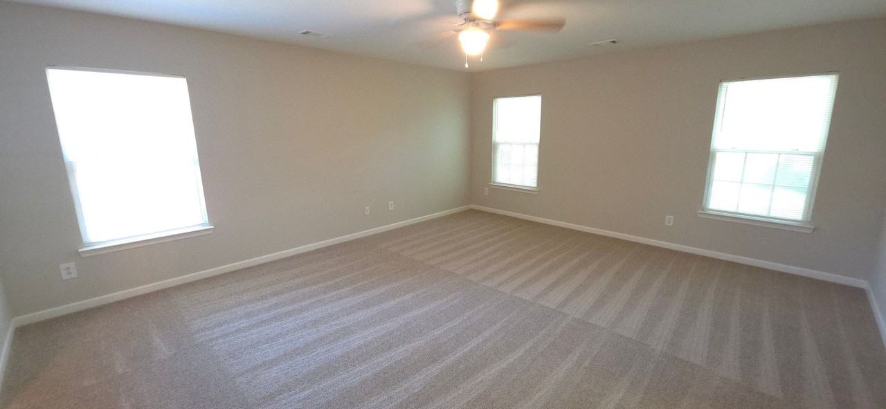3425 Fernview Dr - Photo 3 of 15