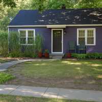 featured image of 204 Dehart St