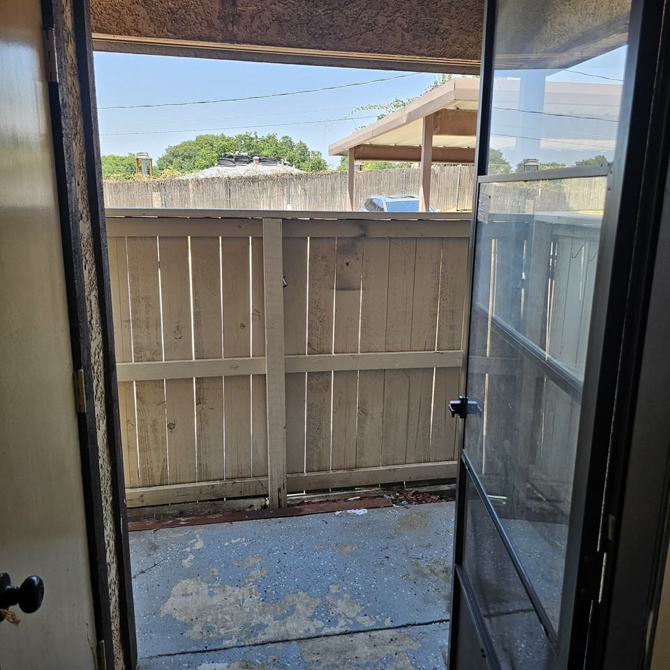 1732 Crest Point Dr #109 - Photo 3 of 12