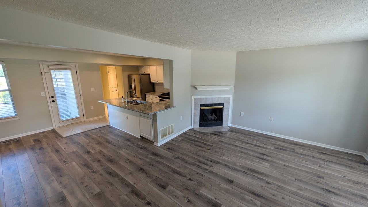 3003 Glenloch Cir #A - Photo 5 of 37