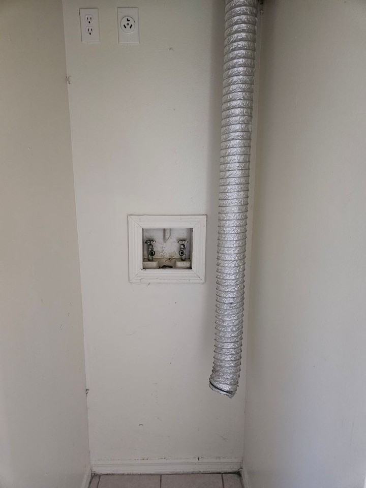 712 26th Ave E - Photo 5 of 7