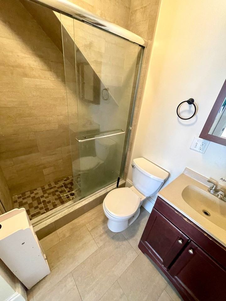 82 Linden St - Photo 5 of 11