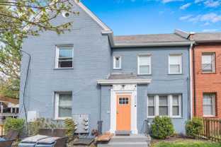 4037 9th St Ne - Photo 1 of 1