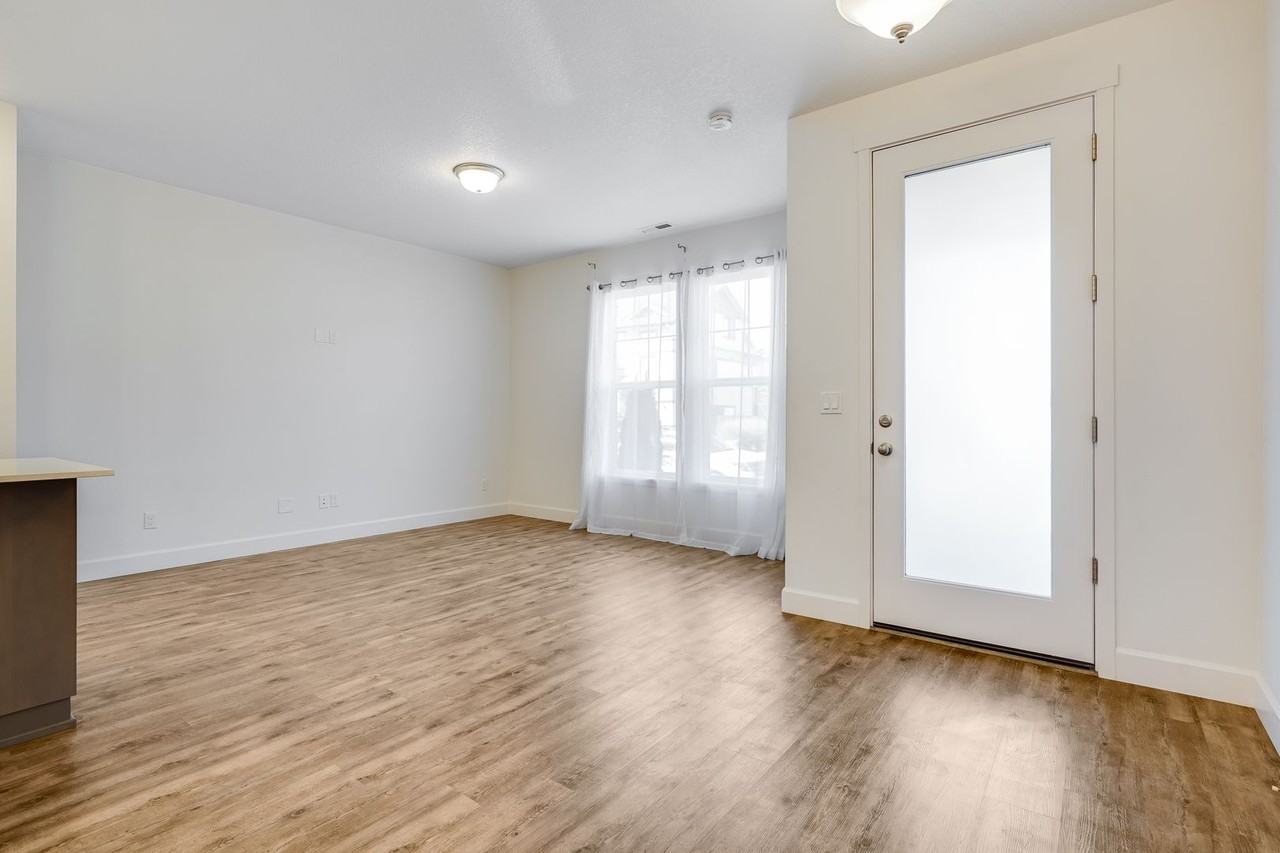 6860 Se Treat St - Photo 5 of 17