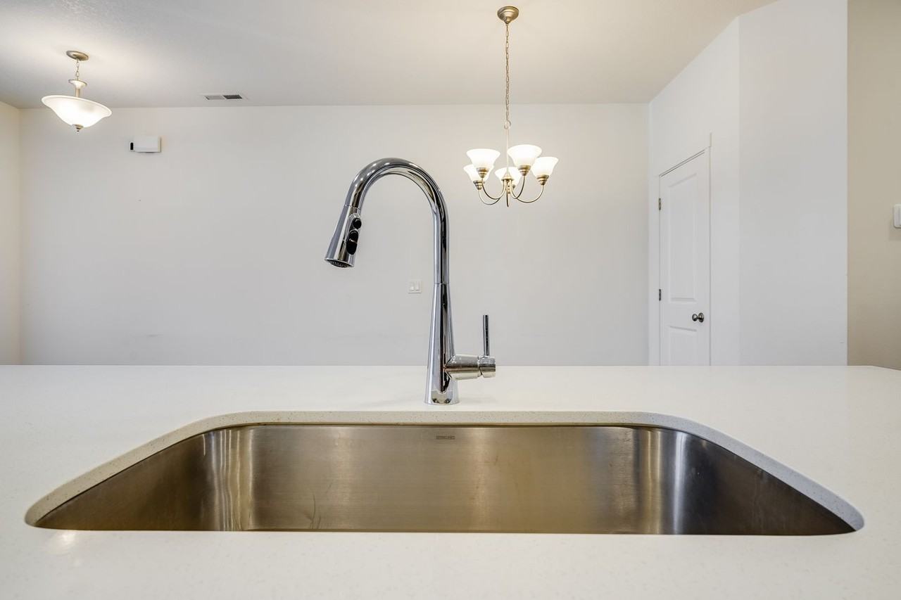 6860 Se Treat St - Photo 6 of 17