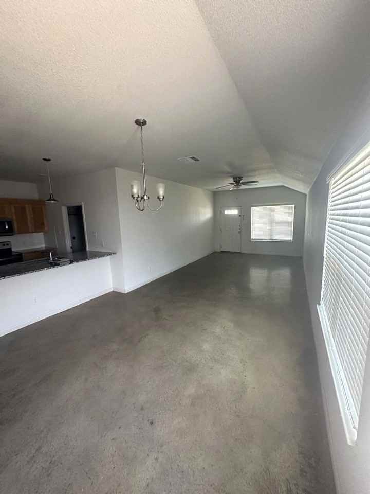 3103 Stonewall Dr #A - Photo 4 of 16