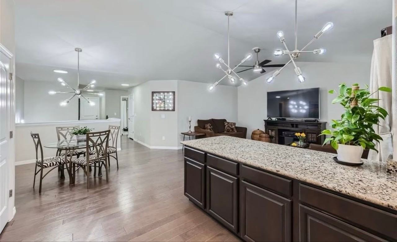 12757 Winding Glen Ln - Photo 5 of 25