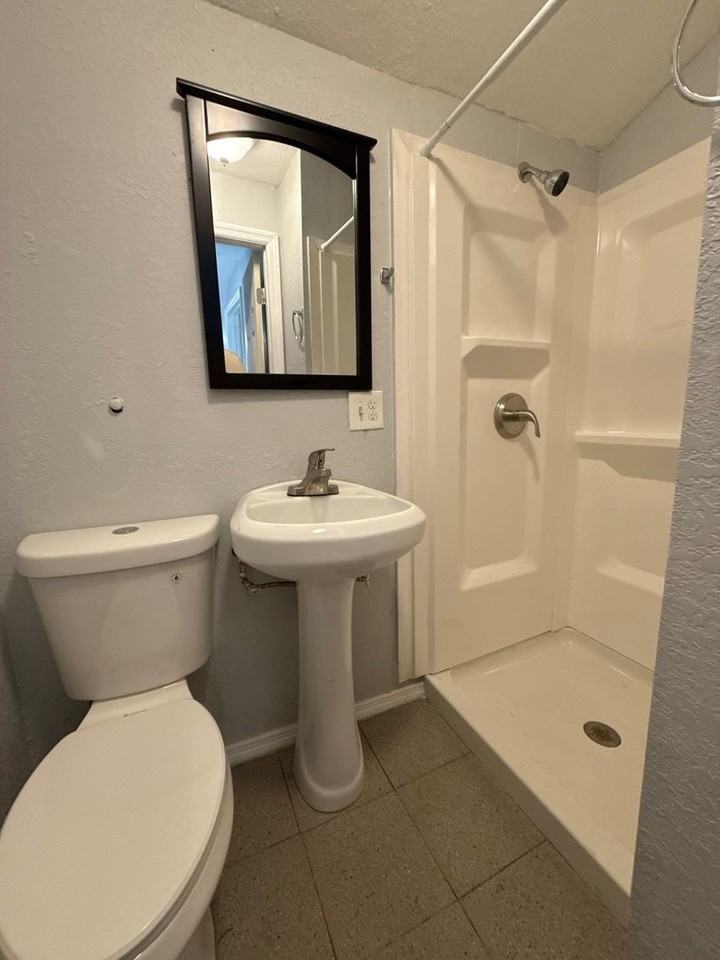 3264 La Trelle Ln - Photo 6 of 8