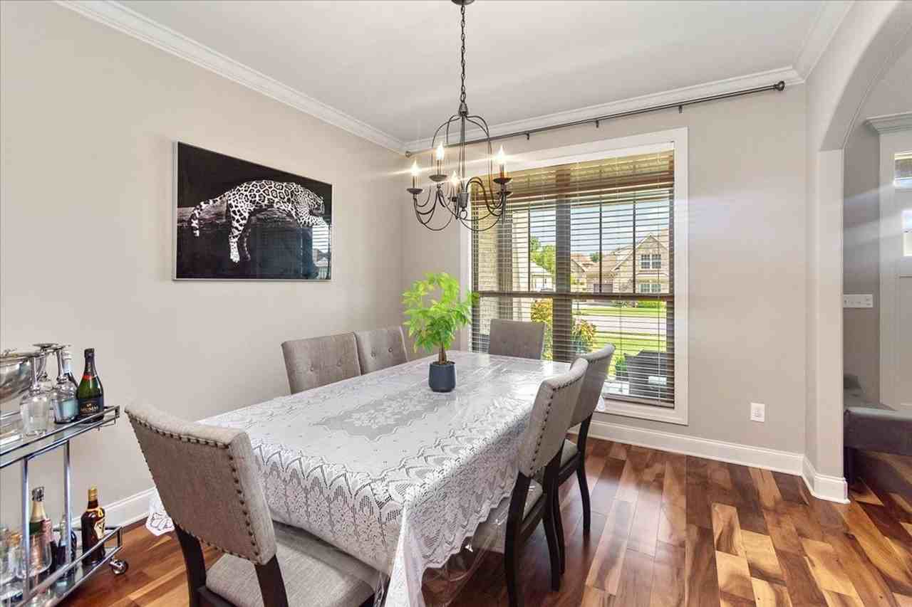 525 Piccadilly Dr - Photo 7 of 45