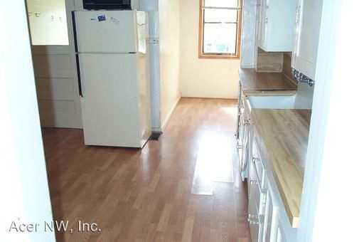 333 N 74th St - Photo 2 of 5